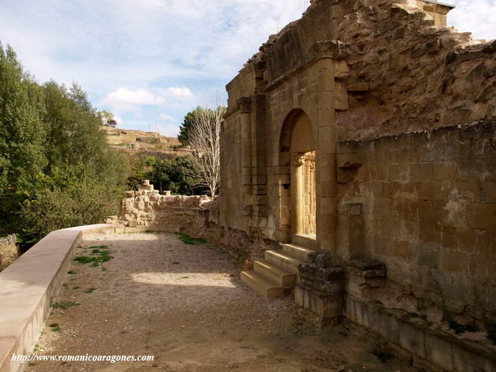 INTERIOR DEL TEMPLO HACIA LA CABECERA, TRAS SU CONSOLIDACI�N